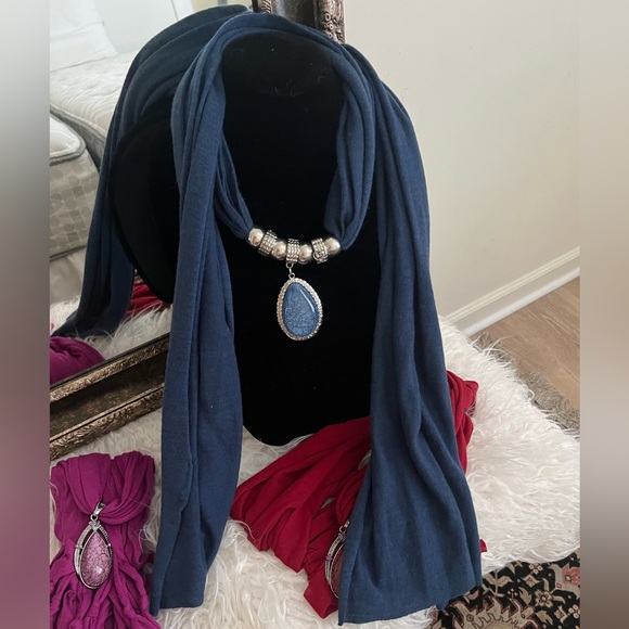✅ Bundle of 3 water drop Pendant Necklace Scarfs bundle - Picture 8 of 11